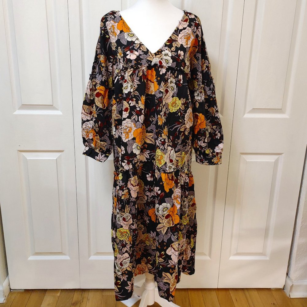 Who What Wear Black Floral Dress Size large, Very good condition.